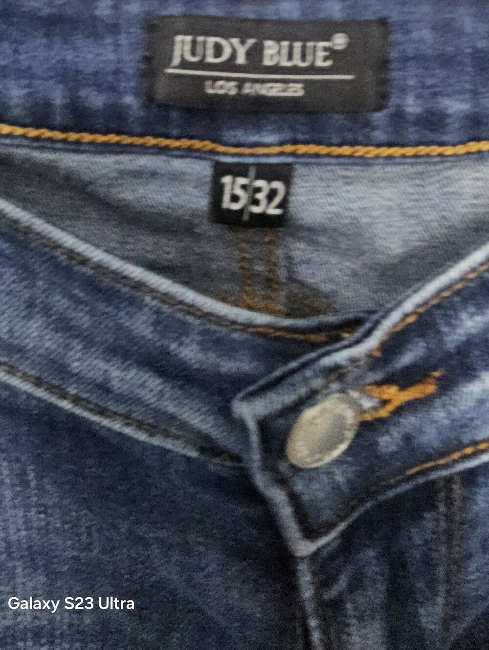 Judy Blue skinny jeans with a high-quality stretch featuring a dark blue wash - Picture 7 of 9